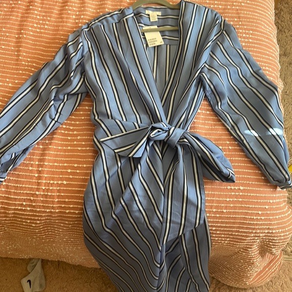 Womens dress - Picture 1 of 2